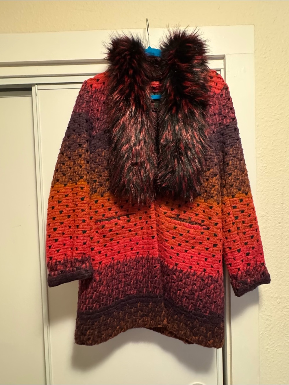 Donna Salyers Fabulous Fur